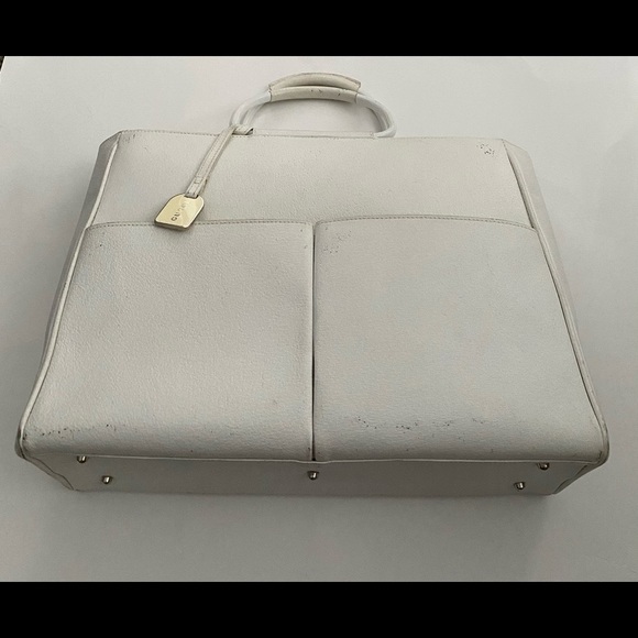 Authentic Beautiful Gucci Hand/Tote Bag - Picture 4 of 15